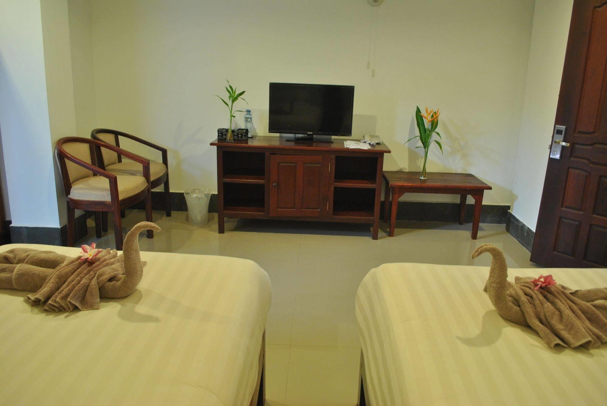Silver Naga Hotel Vang Vieng Buitenkant foto